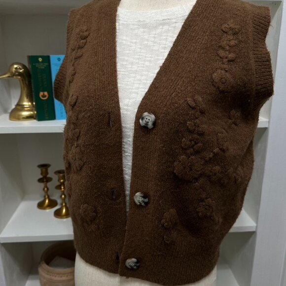 Ladies sweater vest - Picture 2 of 4